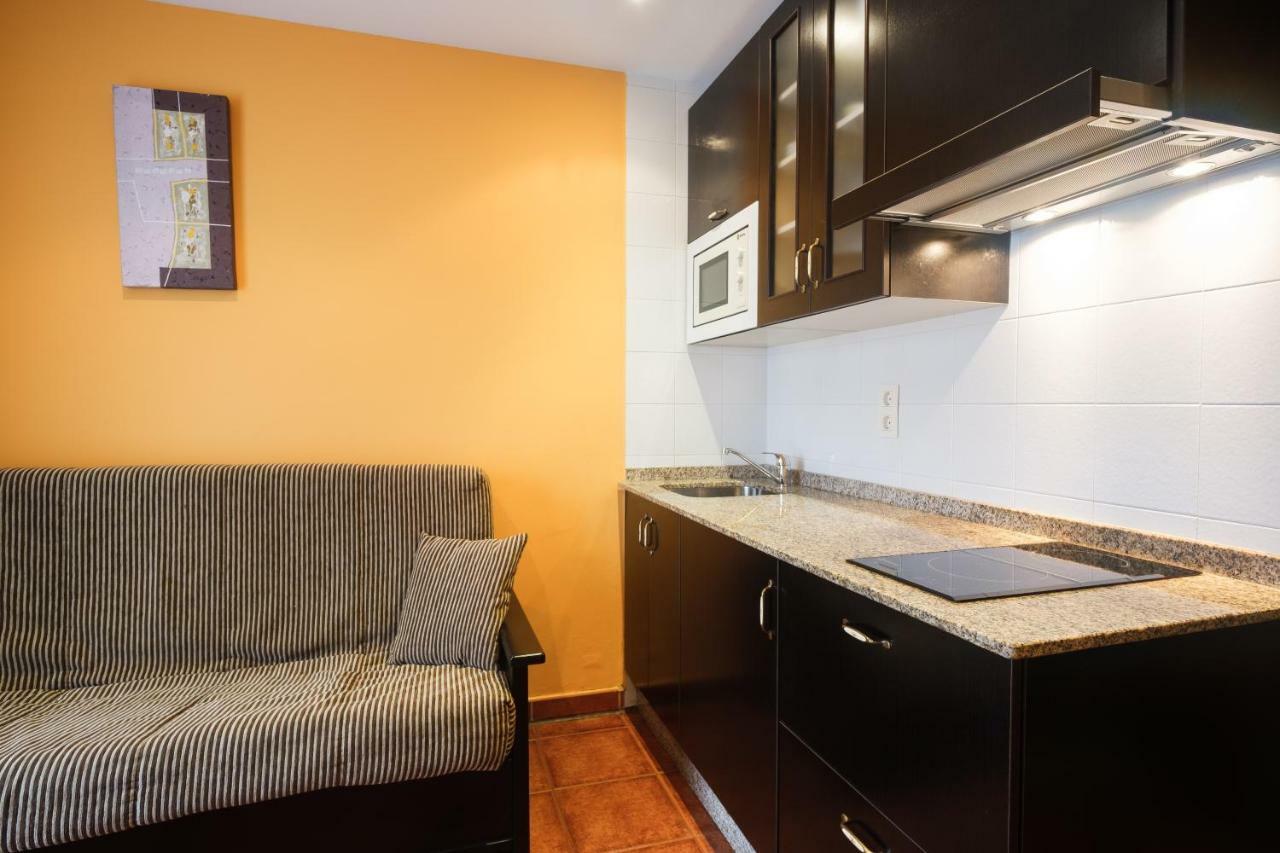 Apartamentos De Herminia Manzaneda  外观 照片