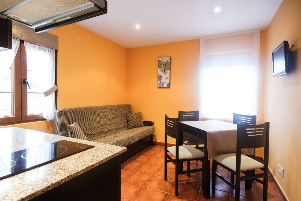 Apartamentos De Herminia Manzaneda  外观 照片