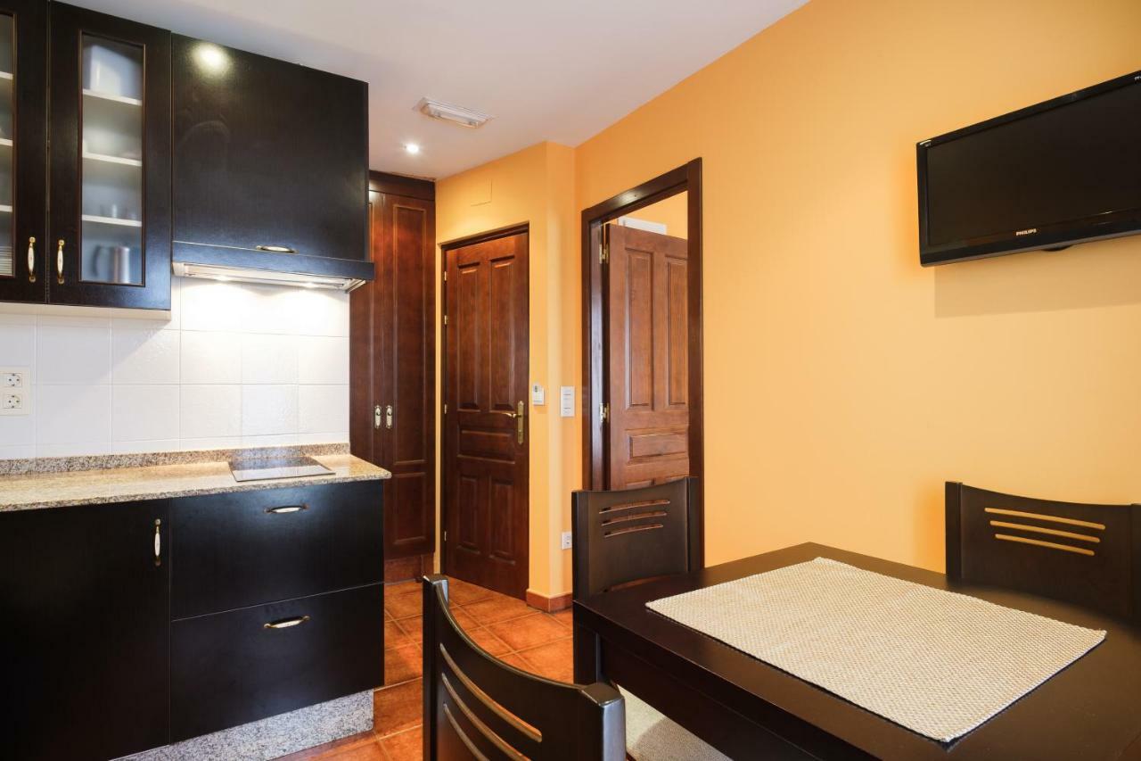 Apartamentos De Herminia Manzaneda  外观 照片
