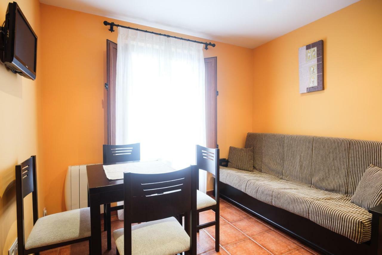 Apartamentos De Herminia Manzaneda  外观 照片